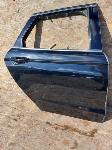 vw_group_777 - Mondeo mk5 station wagon дверь прямо задний черный bf