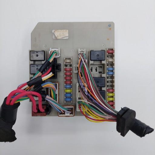 Clio3 - USM BSI UCH МОДУЛЬ RENAULT CLIO MODUS 674658A