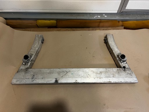 Maserati levante 2021 балка, нижнє підсилення під радіатори