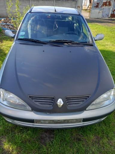 2001r - Капот обклеєний плівкою Renault Megane 2001 1.4 16v lift