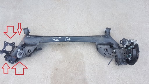 CX30BelkaSankiTyl - Mazda cx30 19 - балка подвески задняя салазки 2x4 2.5