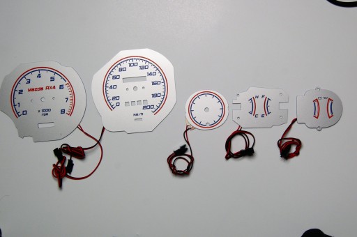 Mazda RX-4 набирает счетчик часов INDIGLO MoMan