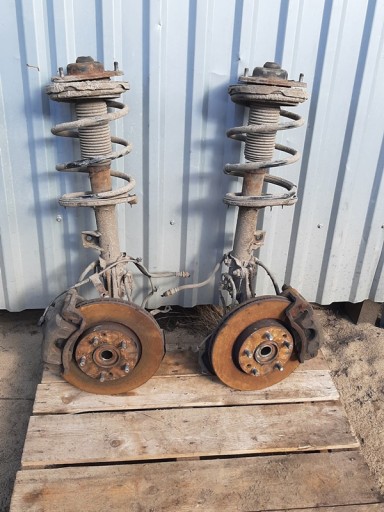 Поворотный кулак Mcperson правый Kia Carens 06-12 2.0 CRDI