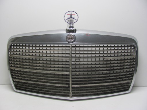 Мерседес W114 W115 Гриль II серии