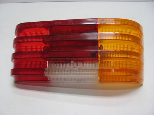 Mercedes W114 W115 Крышка фонаря заднего правого, II серия