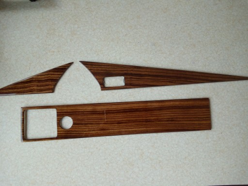 2016830006 - Приборная панель Mercedes 190 Wood Zebrano в сборе