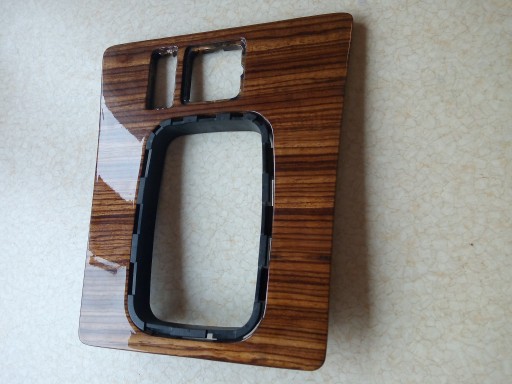 2016830006 - Консоль Mercedes 190 Wood Zebrano как новая