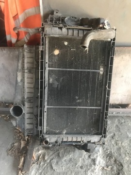 Радиатор Мерседес 609 с корпусом