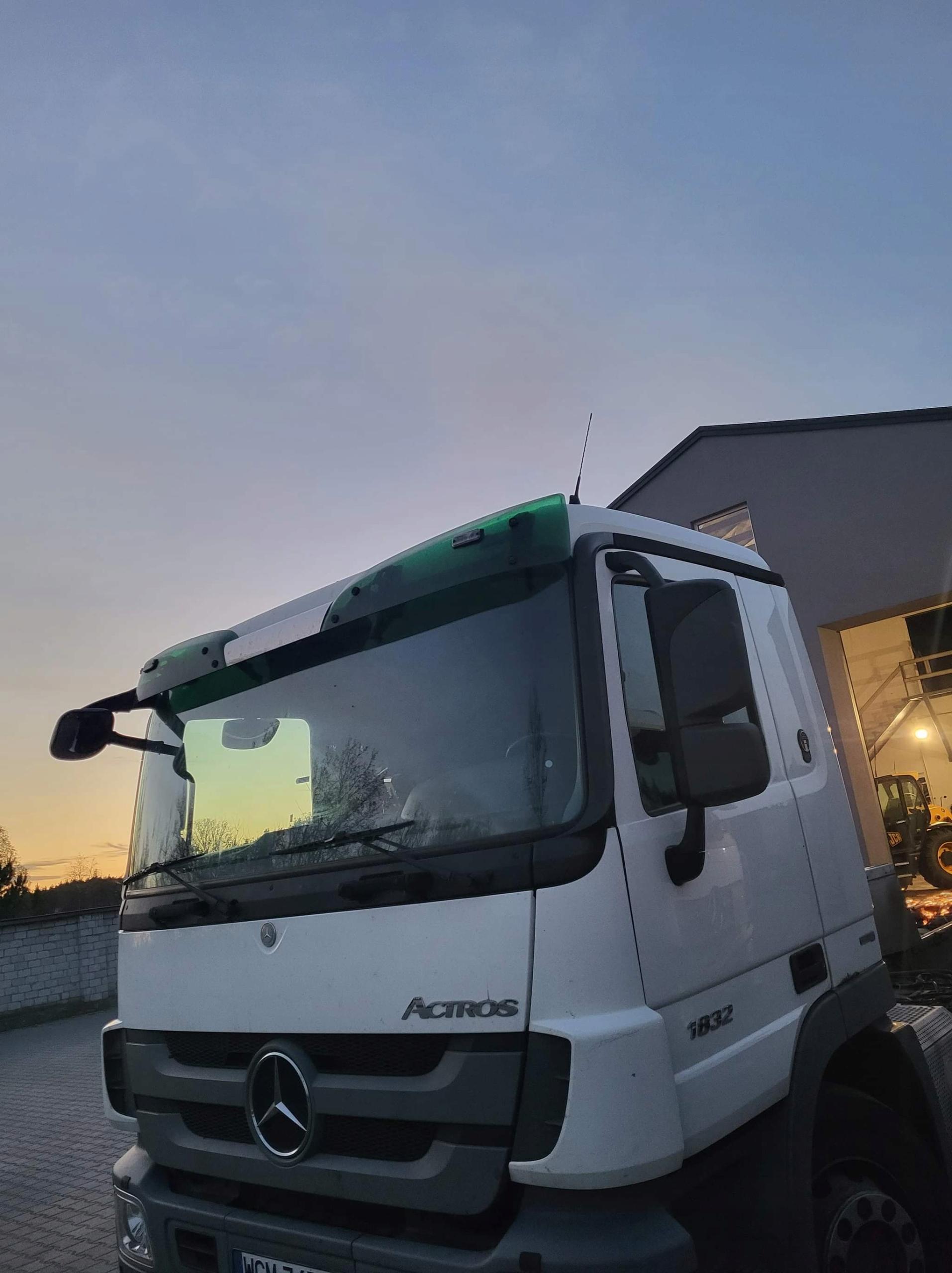 Mercedes Actros MP3 строительная кабина