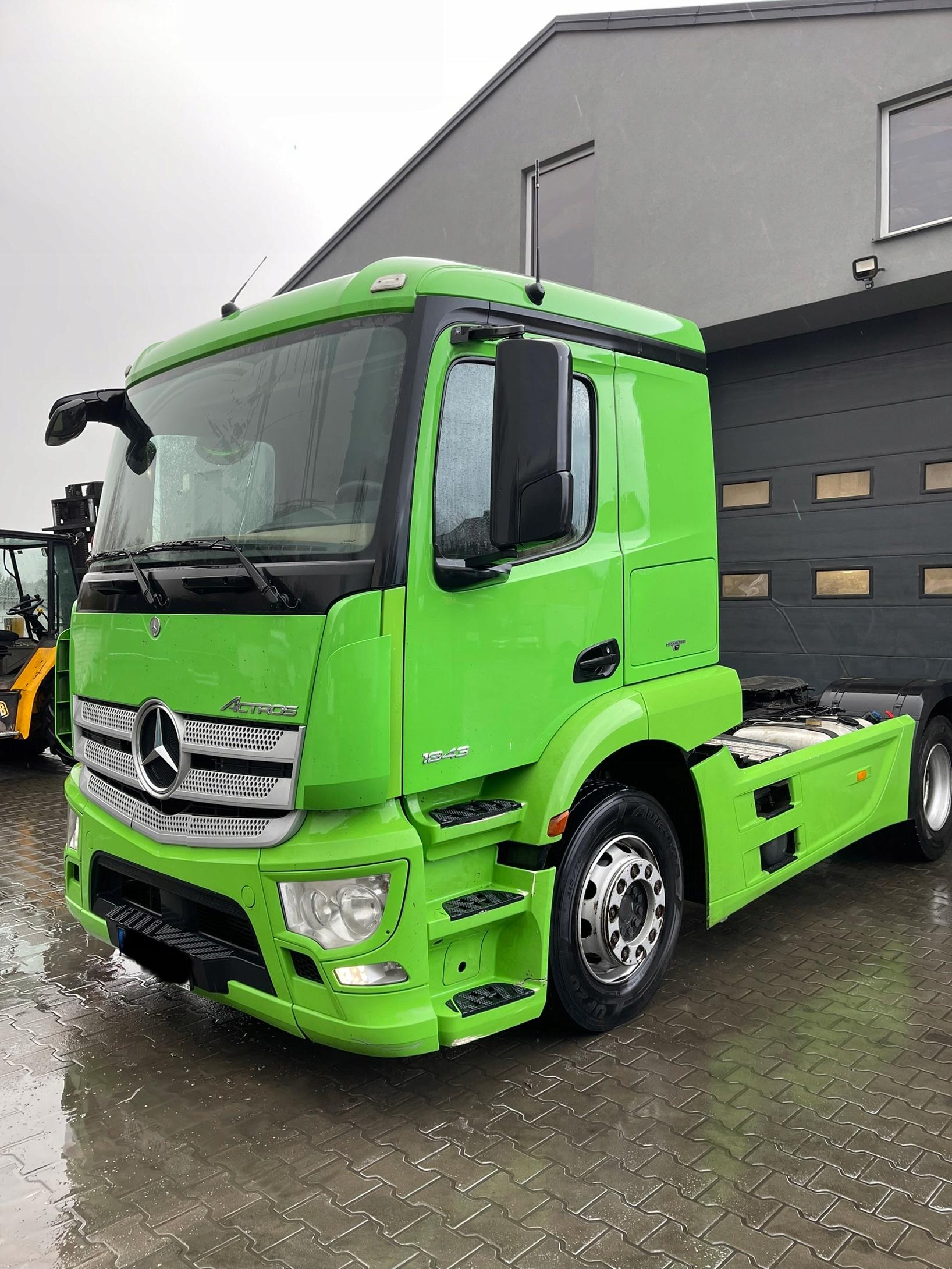 Mercedes Actros MP4 kabina budowlana - Mercedes Actros MP4 будівельна кабіна