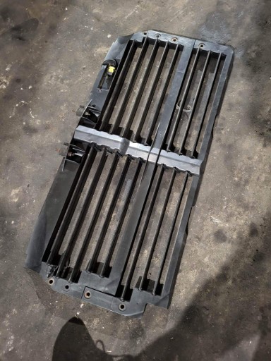 A9605002316 - Решетка радиатора Мерседес Актрос