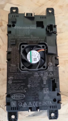 Mercedes-Benz ИНДУКЦИОННОЕ ЗАРЯДНОЕ УСТРОЙСТВО A2239008128