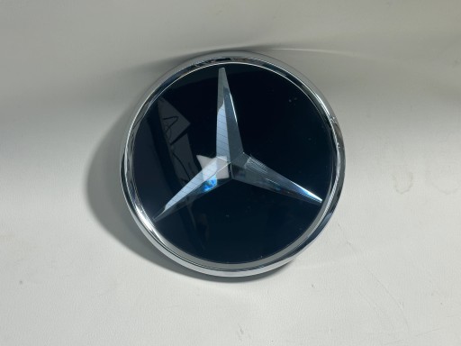 Эмблема Mercedes C Class A0008881800