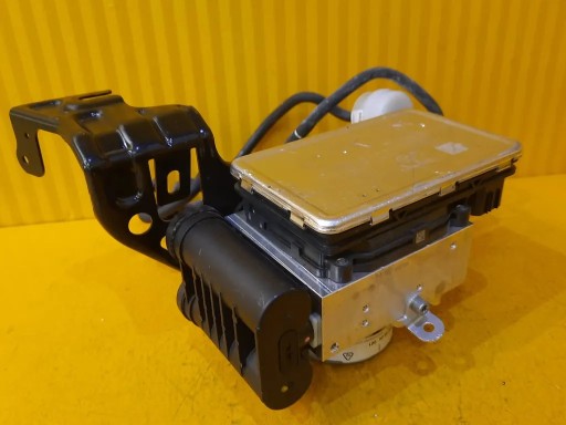 A2069013202 - Компрессор подвеса Мерседес к В206 а2069013202