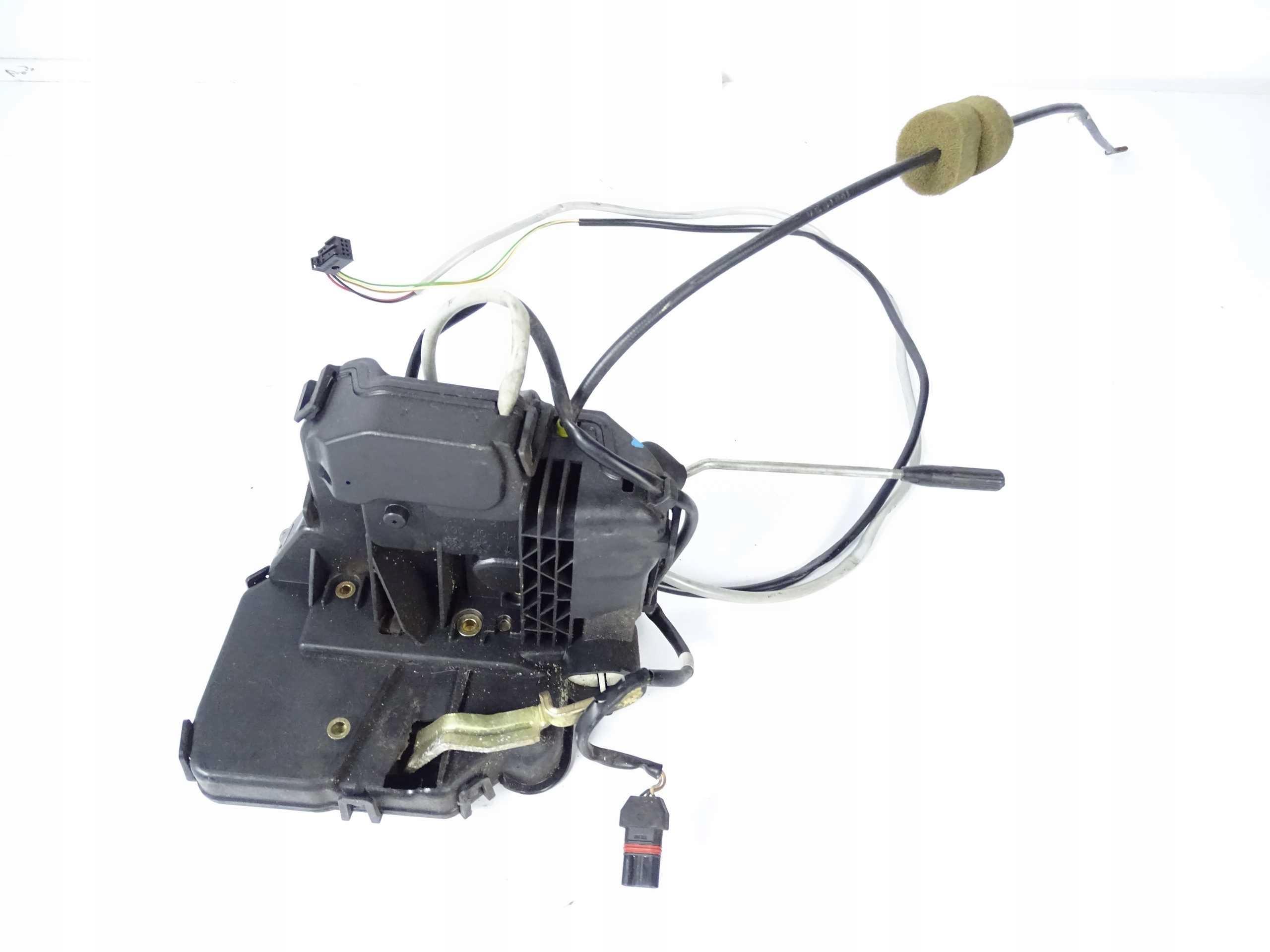 A2037200535 - Mercedes C Class W203 замок дверей лівий передній