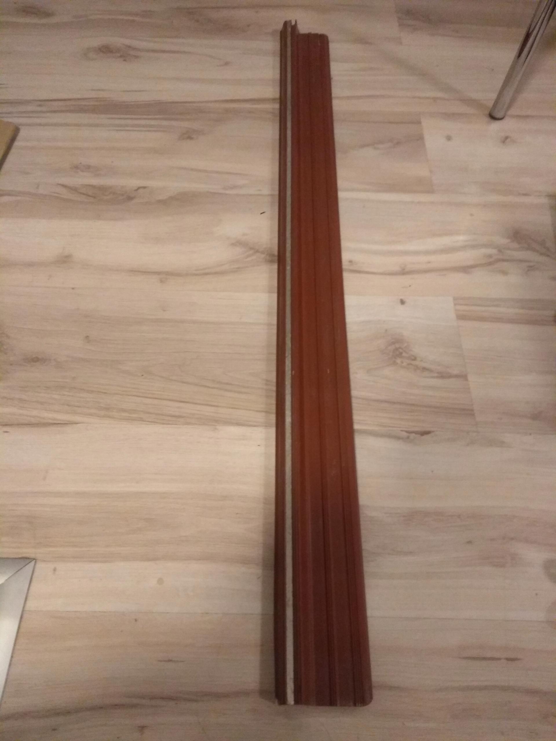 Mercedes C123 педаль порога левая Красная