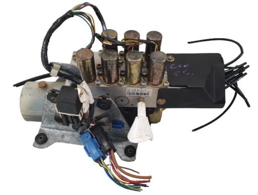 2088001048 2088000030 - Mercedes CLK 208 кабриолет насос крыши