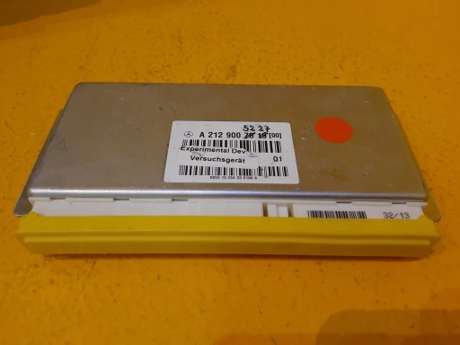 Mercedes E W212 блок управління підвіскою A2129007519