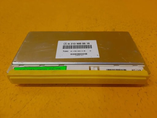 Mercedes E W213 контролер підвіски A2139000018