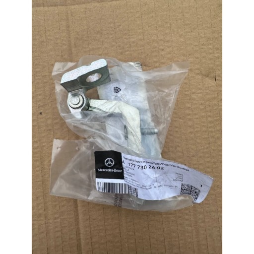 Mercedes Eqa новий нижній задній правий шарнір a1777302602