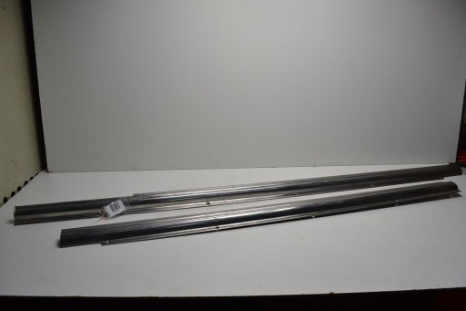 Mercedes R107 Накладки на пороги