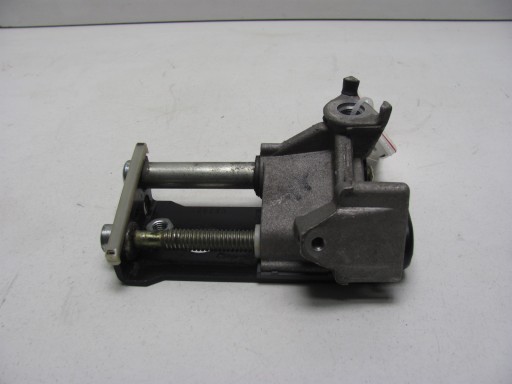 Mercedes R129 Механізм регулювання правого підголівника