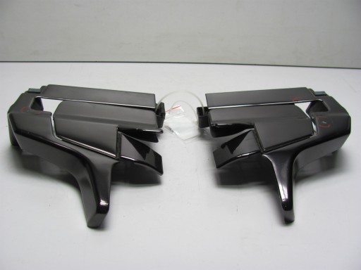 Mercedes R129 SL Чехлы, подкрылки, болты крыши, накладки