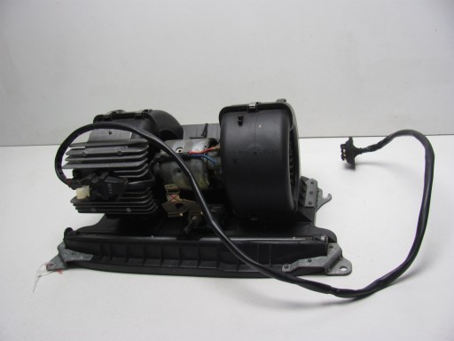 Mercedes R129 SL Пошкоджено вентиляційний отвір обігрівача