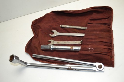 Набор гаечных ключей Mercedes R129 SL