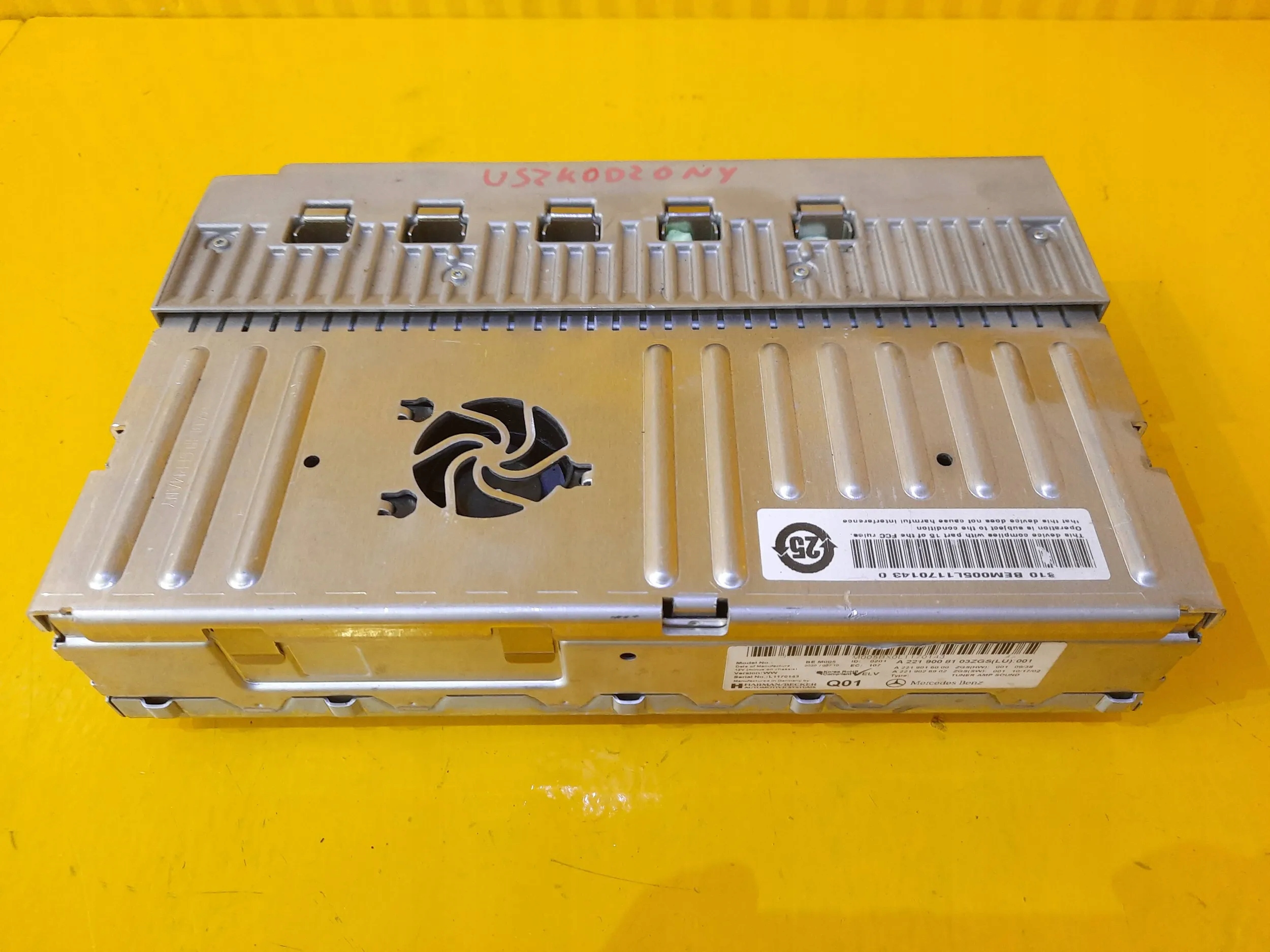 Mercedes S W221 Підсилювач a2219008103 пошкоджений