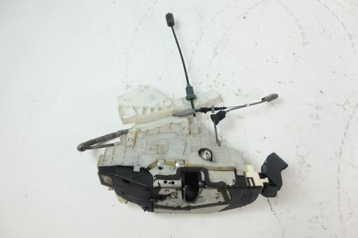 Mercedes S W221 замок задний правый a2217305235