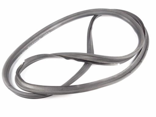 Mercedes S класс W220 прокладка крышки багажника