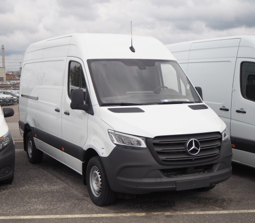 Mercedes Sprinter 907 кондиціонер в комплекті