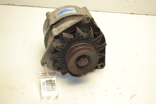 Mercedes W114 W115 Генератор двигуна 0120400722