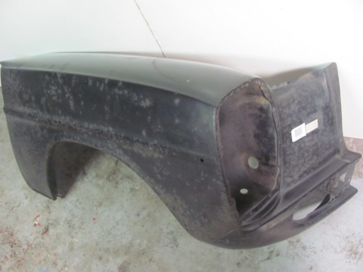 Mercedes W114 W115 Праве переднє крило II серії