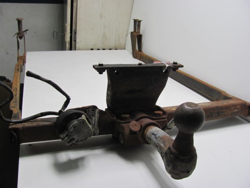 Mercedes W114 W115 ORIS фаркоп съемный оригинал