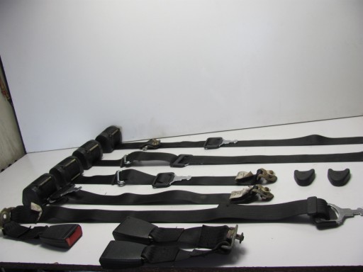 Мерседес W123 Седан Ремені безпеки передні + задні