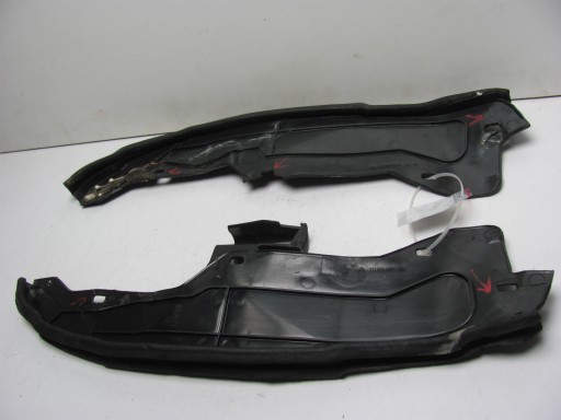 Mercedes W123 Ущільнювачі бампера переднього крила 1238840235