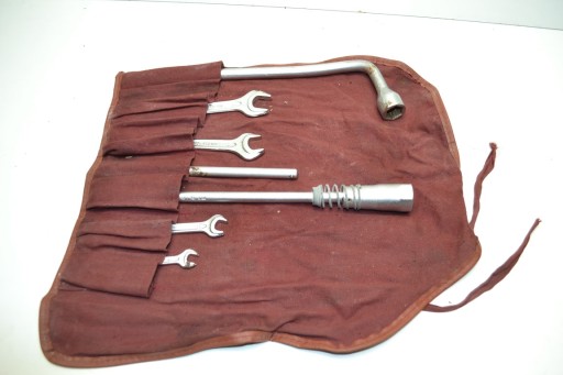 Mercedes W123 W126 Заводской набор инструментов