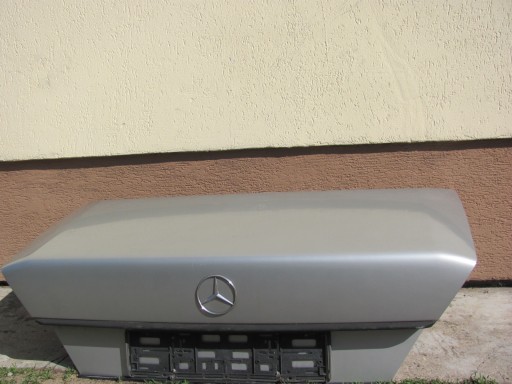 Mercedes W124 Крышка багажника