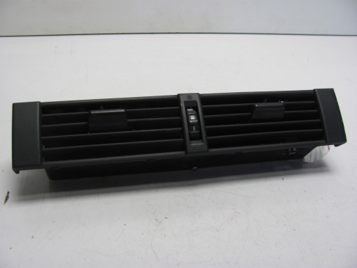 Центральна вентиляційна решітка Mercedes W124