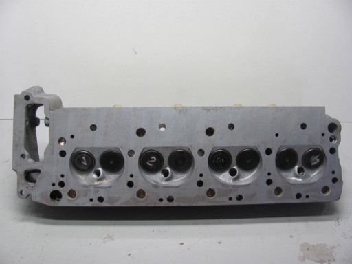 Mercedes W126 500 M116 M117 правая головка двигателя