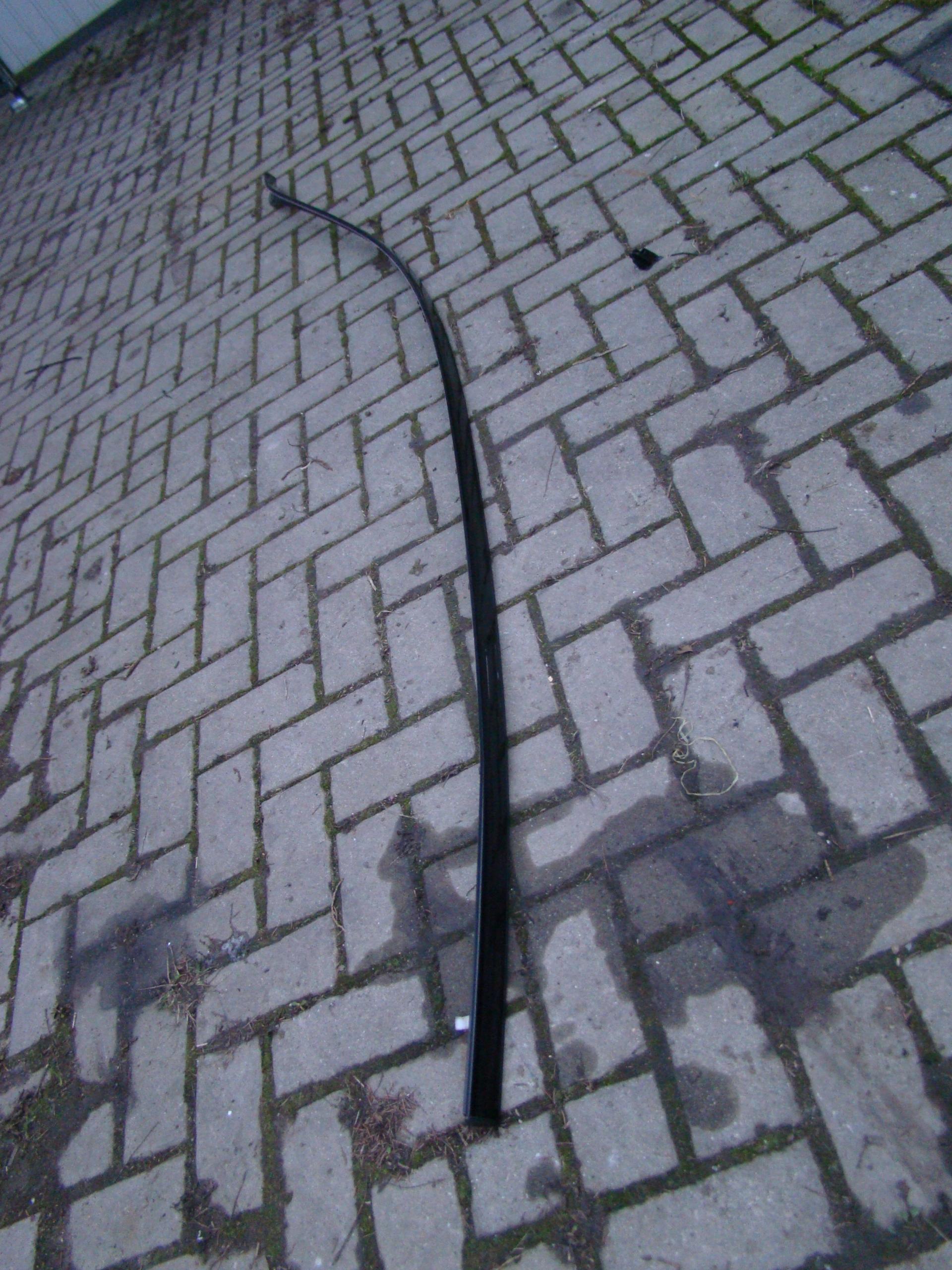 Mercedes W176 Накладка На Крышу Левая