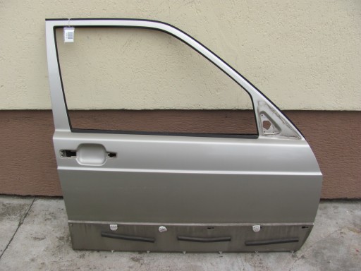 Mercedes W201 190 Дверь передняя правая