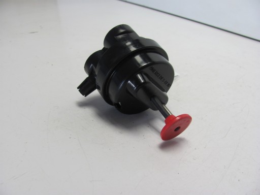 Mercedes W201 190 Исполнительный механизм лючка топливного бака