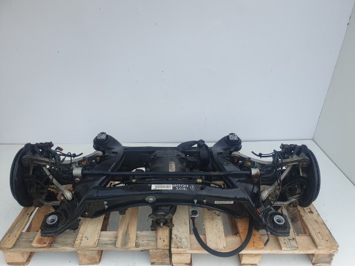 207 2073506201 - Mercedes w207 3.0 v6 cdi задня підвіска задня підвіска