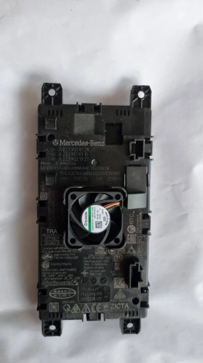 Модуль индукционного зарядного устройства Mercedes A2239008128