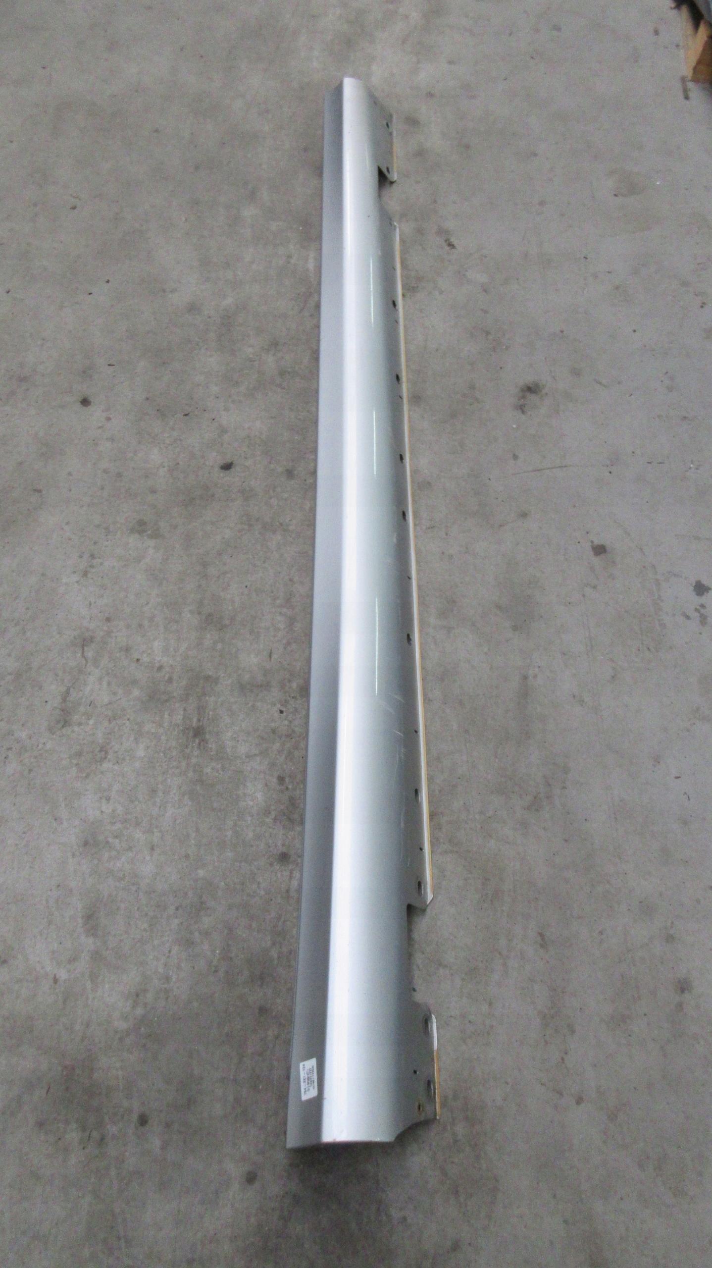 R65784g9r5e4r0 - Mercedes w211 744 avangarde накладка на порог левая