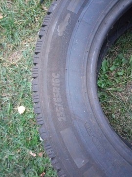 Michelin Agilis 235/65r16C зима 5мм 2 шт