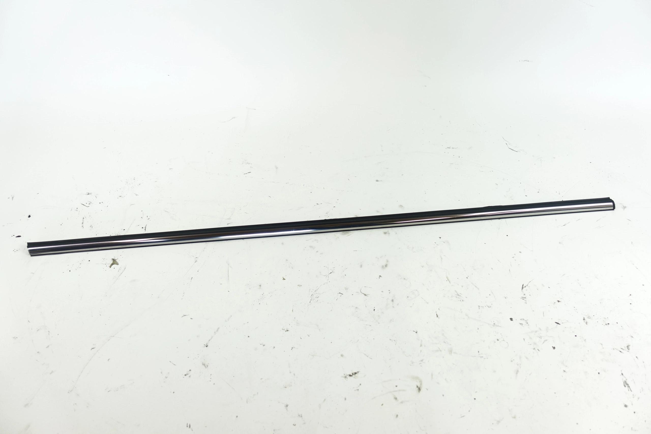 MINI Clubman R55 скребок задний левый